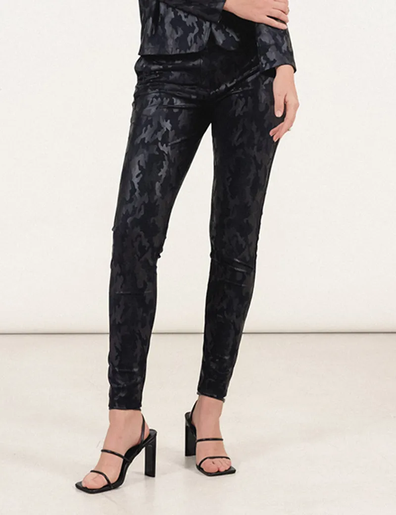 HBT - Basics Insolites | Christina Pantalon Chino Noir Camo