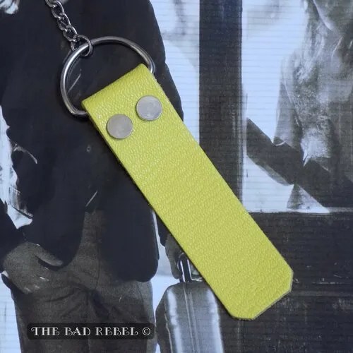 Original porte cles homme !! yellow !! en cuir et metal argente t.17cm x 2.5cm the bad rebel collection boho chic