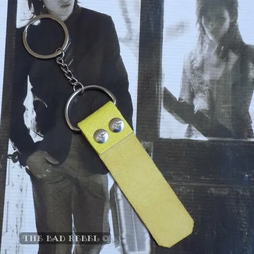 Original porte cles homme !! yellow !! en cuir et metal argente t.17cm x 2.5cm the bad rebel collection boho chic