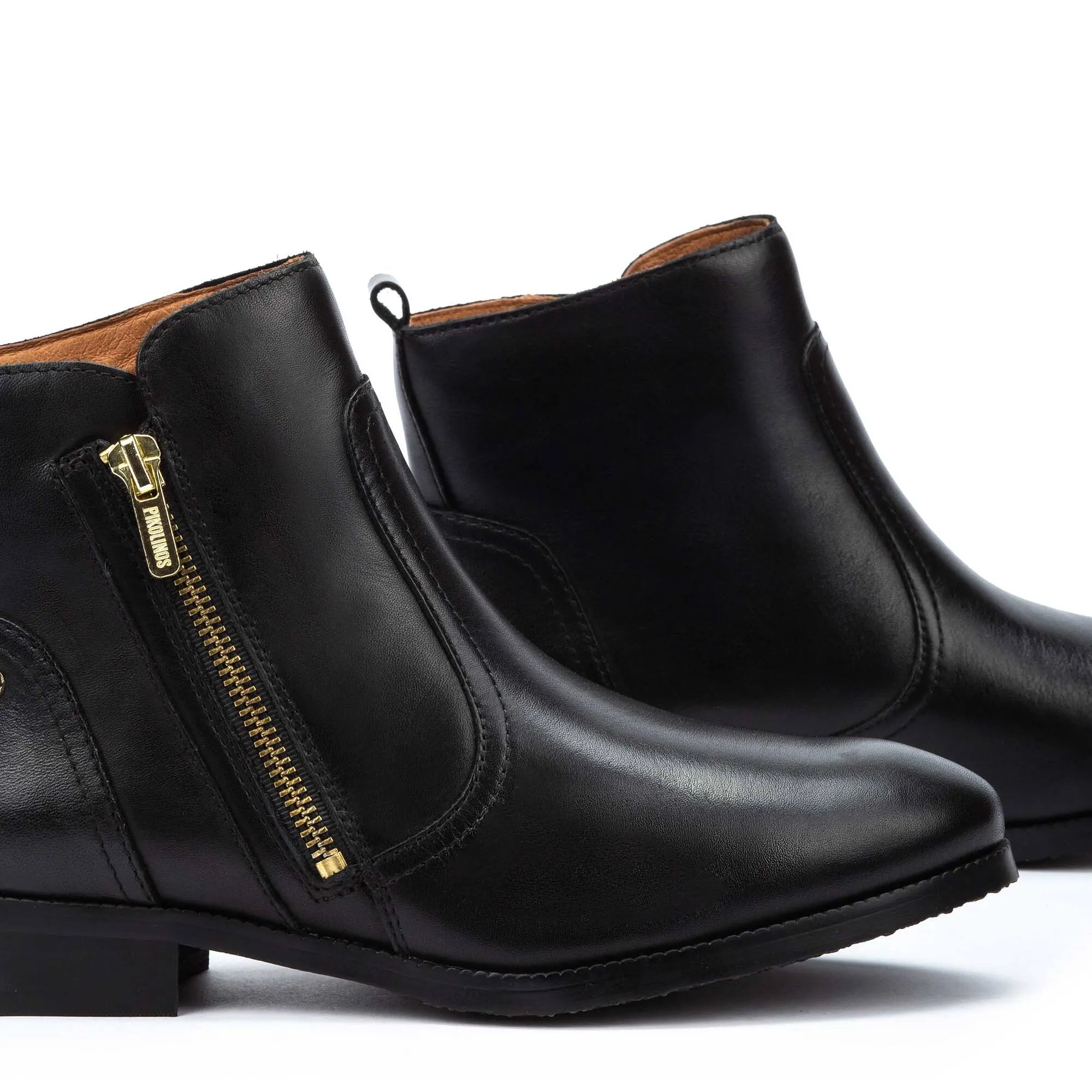 Pikolinos : Bottines noires