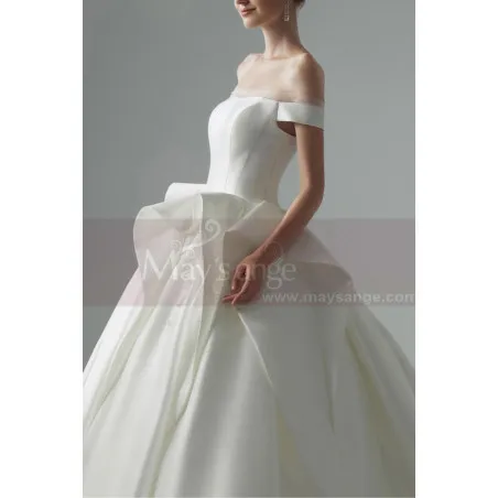 Robe De Bal Princesse Mariage Blanc Cassé Jupe Multi Couche