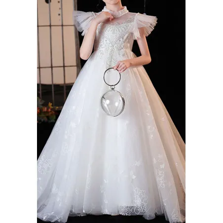 Robe princesse  en tulle blanc avec traine et manches courtes papillons pour petite fille