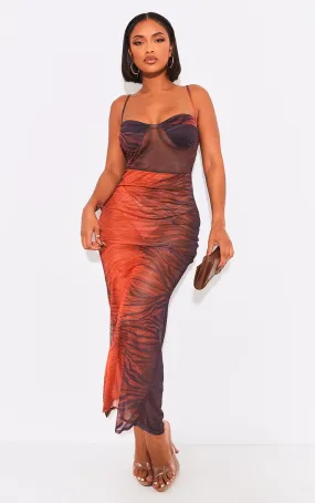 Shape Robe longue en mesh imprimé zébré marron à détail bonnets