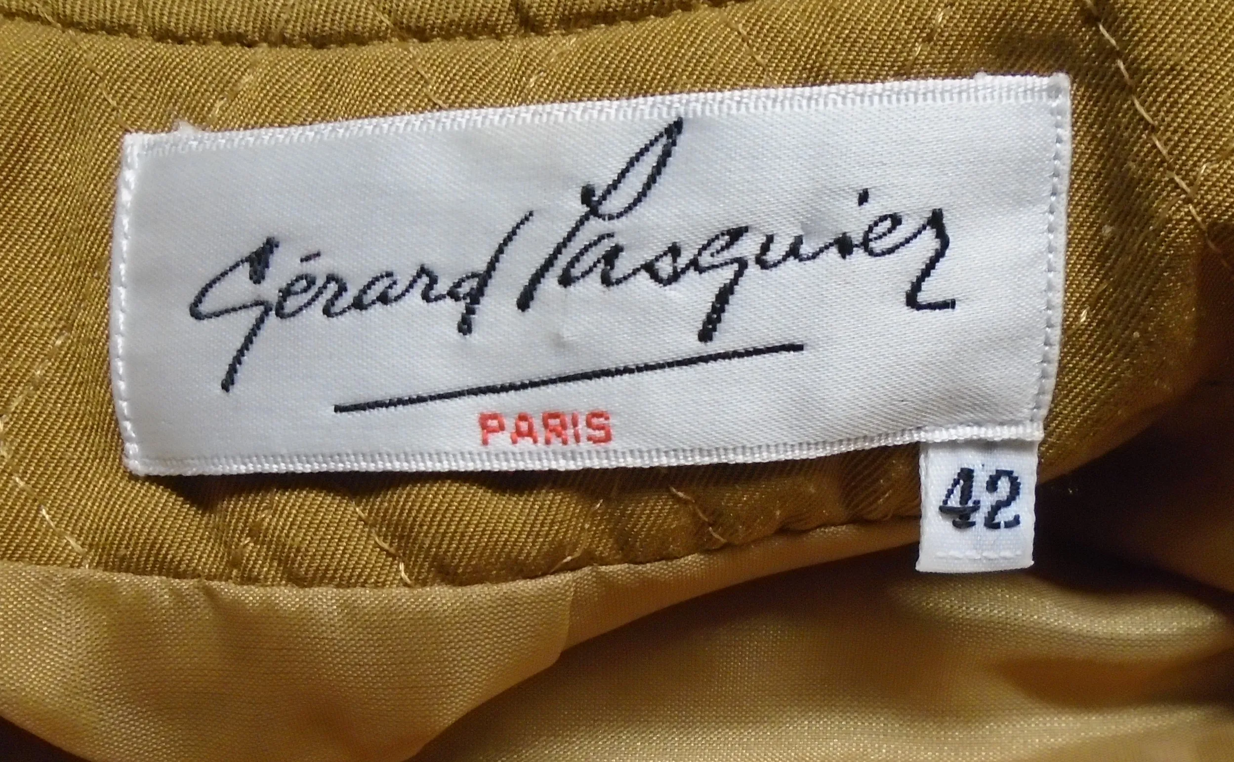 Veste courte femme Gérard Pasquier. Taille 42.