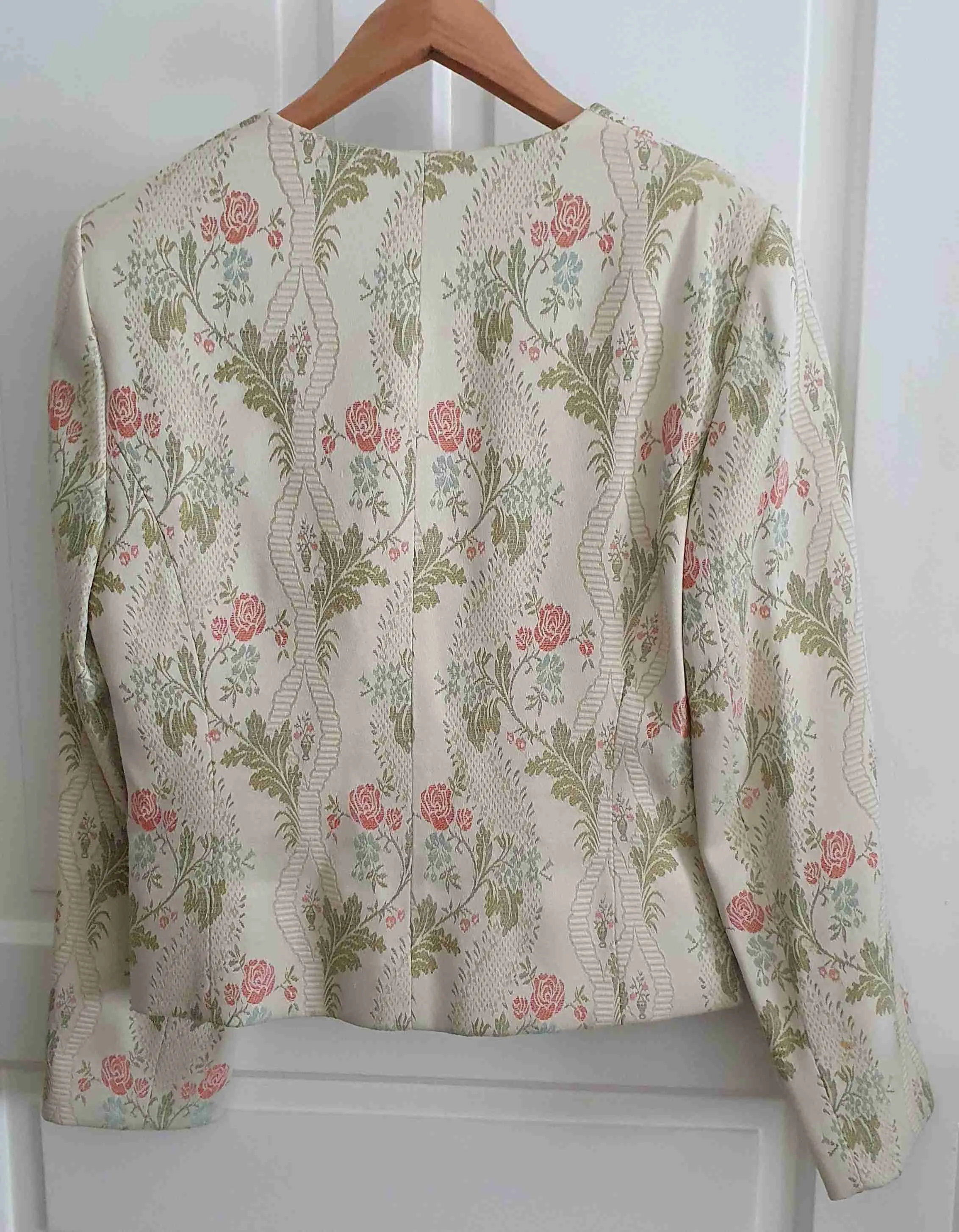 Veste à fleurs